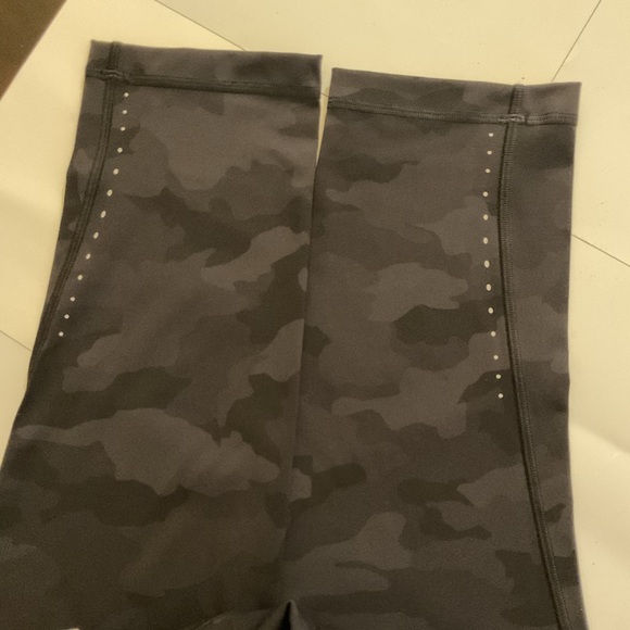 New with tags Lululemon Swift Speed HR Crop 21" leggings size 8 - Picture 15 of 16